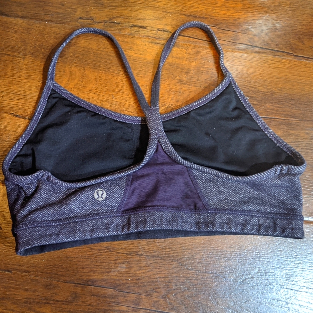 Lululemon Flow Y Nulu Purple Black Bra Light Support.